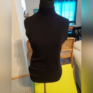 Nice sleeveless sweater blouse